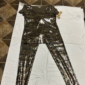 Sequin Camouflage T- Shirt and leggings by DKNY JEANS! NWT